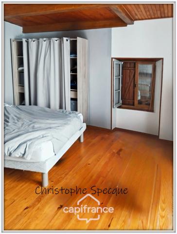 Immeuble à vendre BESSE ET SAINT ANASTAISE (63)