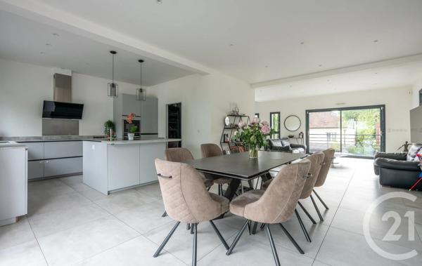 Maison à vendre  6 pièces - 213 m 2   BRY SUR MARNE  - 94