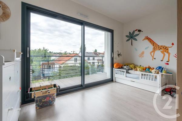 Maison à vendre  6 pièces - 213 m 2   BRY SUR MARNE  - 94
