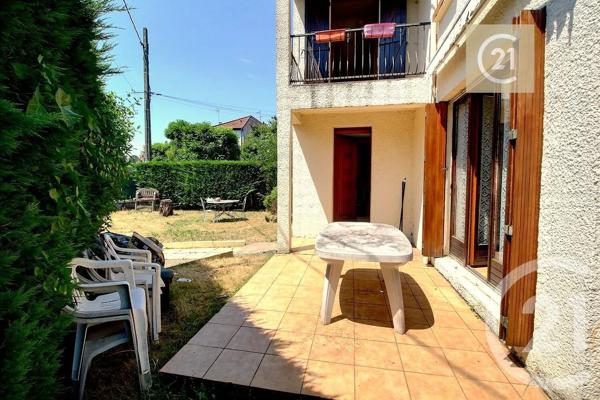 Maison à vendre  3 pièces - 68,68 m 2   LES PAVILLONS SOUS BOIS  - 93