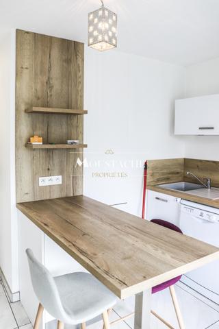 BEL APPARTEMENT - PROCHE COMMERCES DE ROYAN -