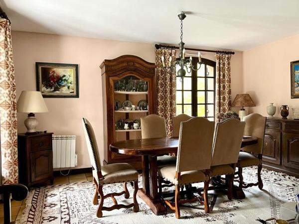 Maison à vendre |  Chancelade |  8 pièces | 190 m²