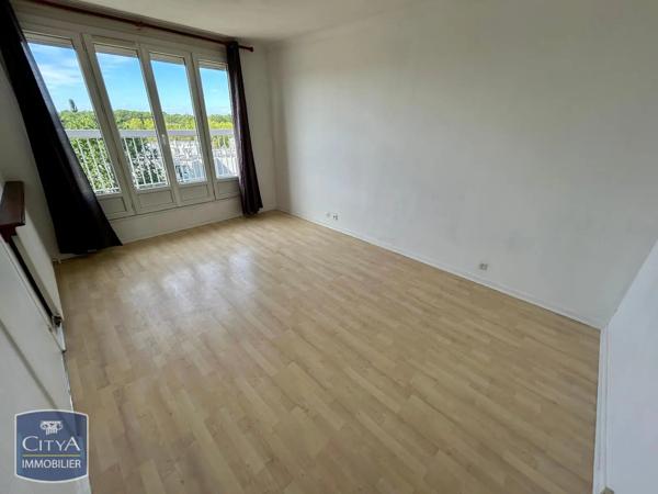 Appartement à louer 1 pièce 27.9m² Maurepas (78310)