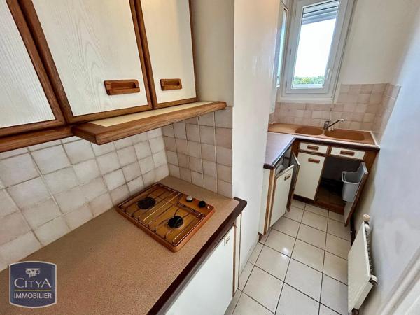 Appartement à louer 1 pièce 27.9m² Maurepas (78310)
