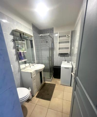 Appartement à HYERES, 83400 - 2 pièces 33m²