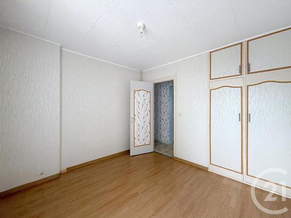 Appartement F3 à vendre  3 pièces - 66 m2 ST JEAN DE LA RUELLE - 45