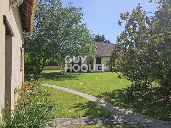 4 CHAMBRES, DÉPENDANCE ET GARAGE DOUBLE