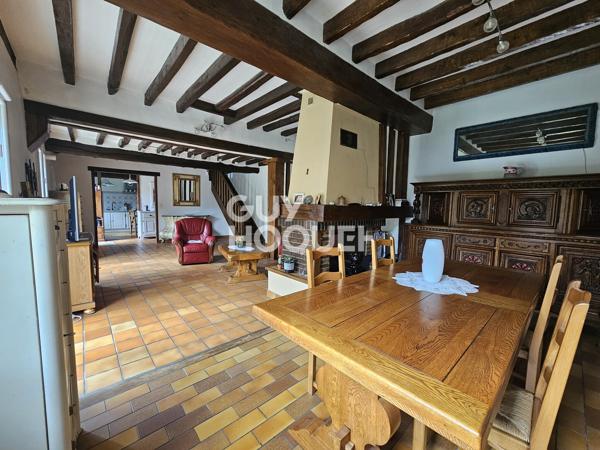 4 CHAMBRES, DÉPENDANCE ET GARAGE DOUBLE