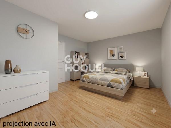 4 CHAMBRES, DÉPENDANCE ET GARAGE DOUBLE