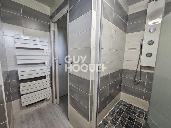 4 CHAMBRES, DÉPENDANCE ET GARAGE DOUBLE