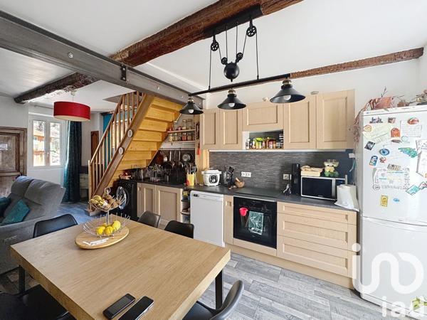 Appartement 3 pièces de 66 m² à Saint-Martin-Vésubie (06450)