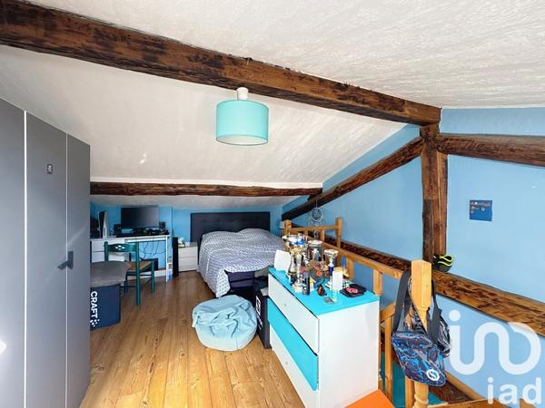 Appartement 3 pièces de 66 m² à Saint-Martin-Vésubie (06450)