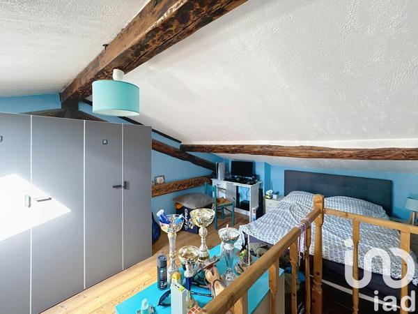 Appartement 3 pièces de 66 m² à Saint-Martin-Vésubie (06450)