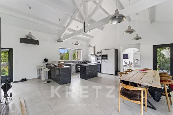 Mas ancien entièrement rénovée de 350m2 - Châteaurenard (Alpilles)