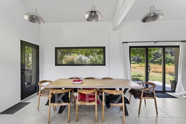 Mas ancien entièrement rénovée de 350m2 - Châteaurenard (Alpilles)