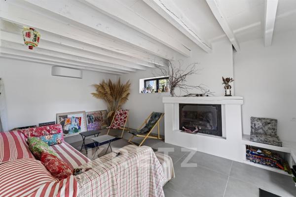 Mas ancien entièrement rénovée de 350m2 - Châteaurenard (Alpilles)