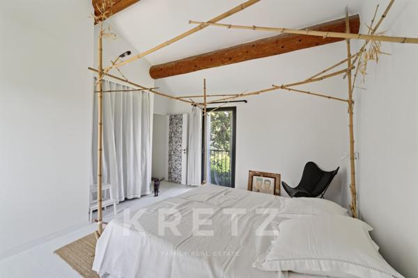 Mas ancien entièrement rénovée de 350m2 - Châteaurenard (Alpilles)