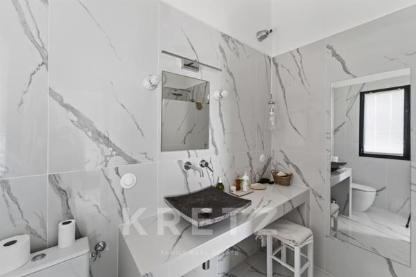 Mas ancien entièrement rénovée de 350m2 - Châteaurenard (Alpilles)