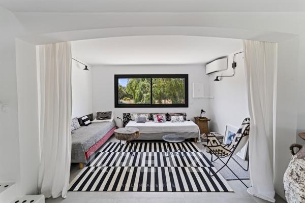 Mas ancien entièrement rénovée de 350m2 - Châteaurenard (Alpilles)
