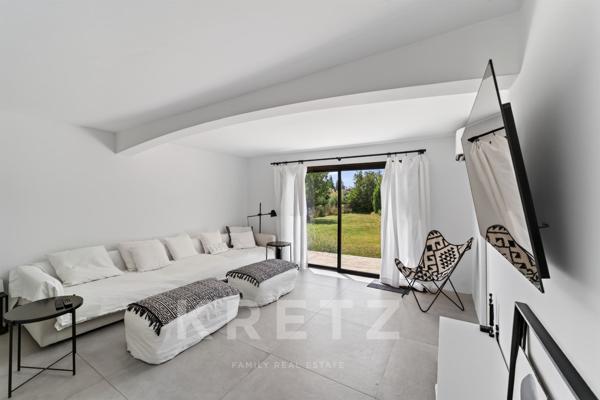 Mas ancien entièrement rénovée de 350m2 - Châteaurenard (Alpilles)