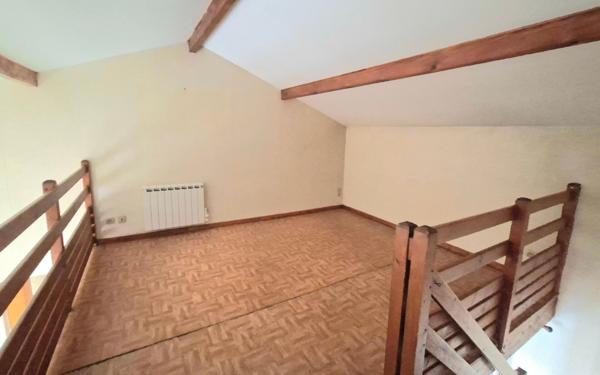 Maison à vendre    5 pièces • 105 m2 Péronnas