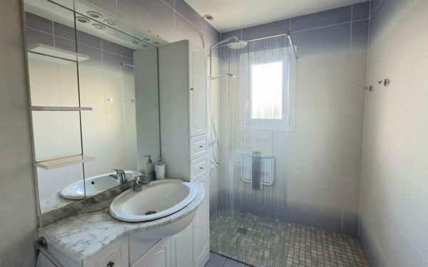 Maison à vendre    5 pièces • 105 m2 Péronnas