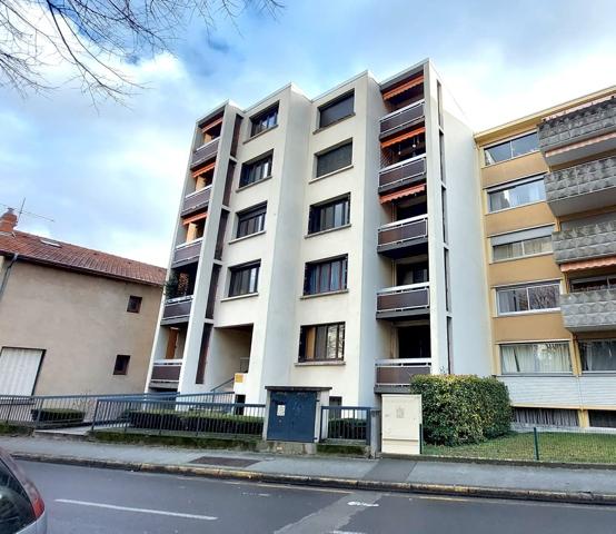 Appartement t2 limite clermont-chalmalières