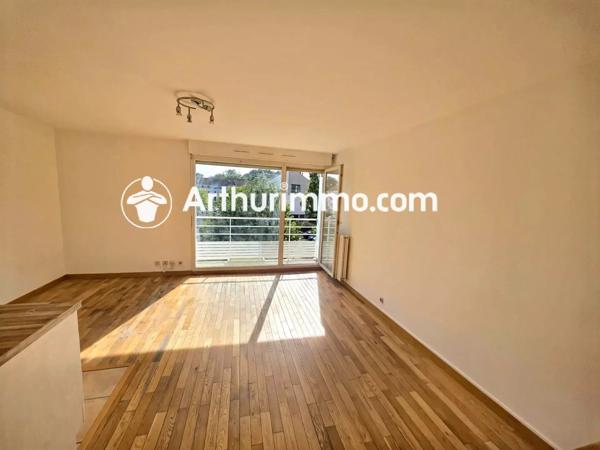 Vente                                                      Appartement
                        
                     1 pièces                      30 m2                     à Savigny-le-Temple