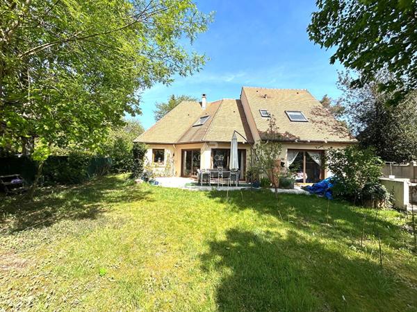 Maison Verneuilsur Seine 6 pièce(s) 180 m2 €555 000 ** - Référence 1762