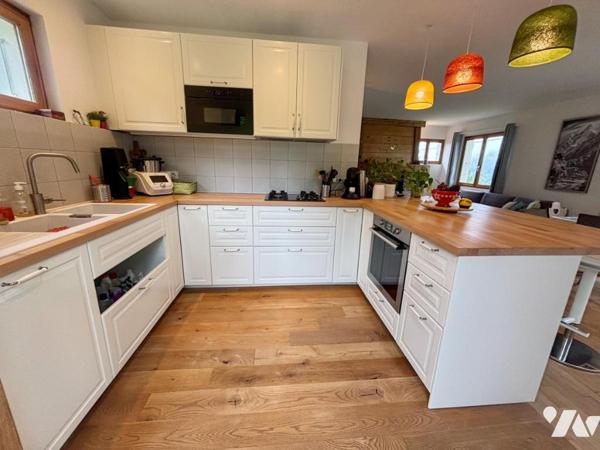 SAINT GERVAIS LES BAINS, magnifique chalet traditionnel rénové de 142 m2 avec vue Mont blanc