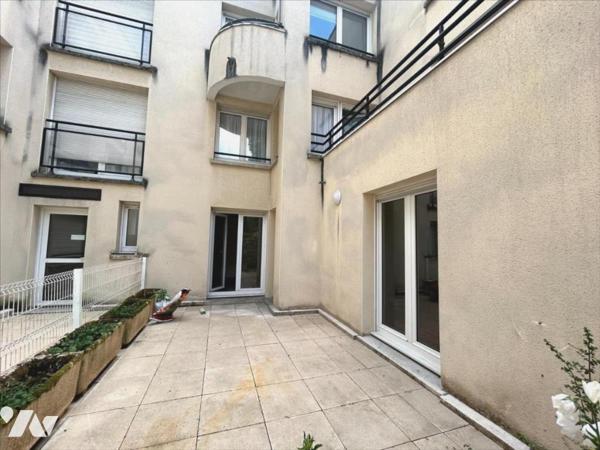 CENTRE-VILLE, SECTEUR CLOVIS / JARD – Dans une copropriété bien entretenue, appartement de 2 pièces