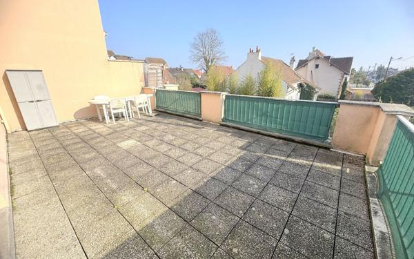 Appartement à vendre    3 pièces • 80 m2 Villeparisis