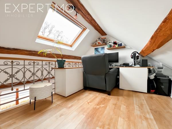 Boissy-sous-Saint-Yon (91790) Coup de cœur assuré ! appartement lumineux avec mezzanine, terrasse et parking – Vue dégagée sur le parc