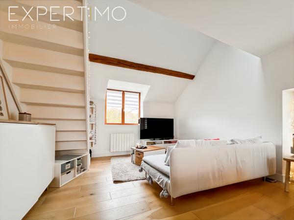 Boissy-sous-Saint-Yon (91790) Coup de cœur assuré ! appartement lumineux avec mezzanine, terrasse et parking – Vue dégagée sur le parc