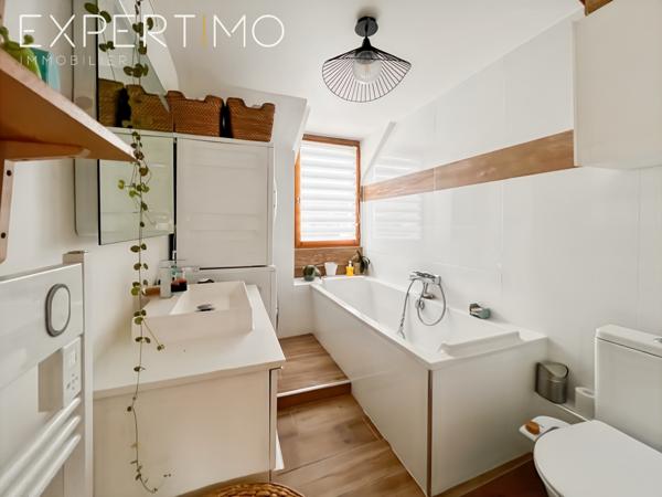 Boissy-sous-Saint-Yon (91790) Coup de cœur assuré ! appartement lumineux avec mezzanine, terrasse et parking – Vue dégagée sur le parc