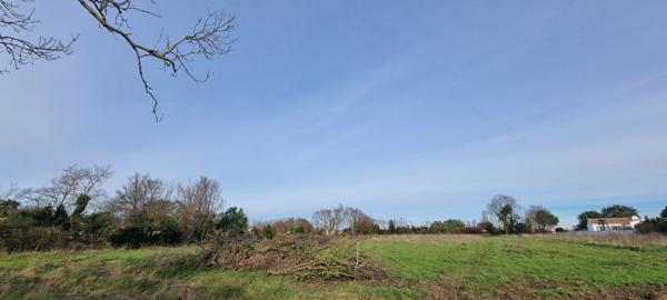 Réalisez librement votre maison, Terrain au FENOUILLER 402m²