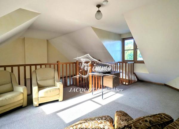 Vente immobilière : Maison à Halluin  4 pièces 150 m² 483 600 €- Jacquot Immobilier.
