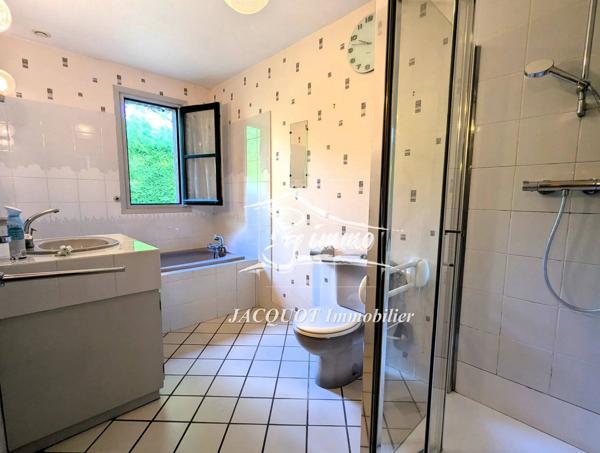 Vente immobilière : Maison à Halluin  4 pièces 150 m² 483 600 €- Jacquot Immobilier.