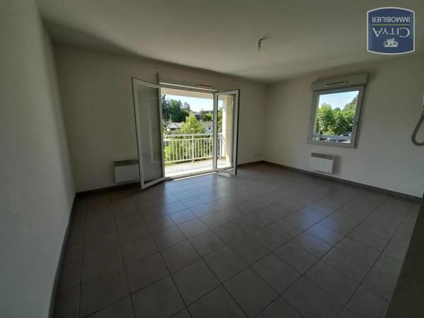 Appartement à louer 3 pièces 61.25m² Naves (19460)