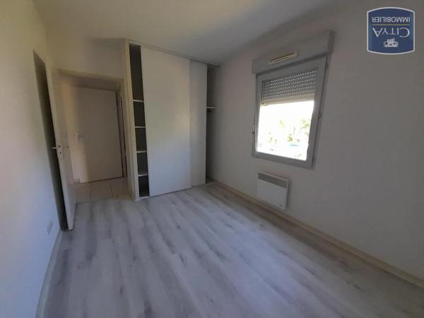 Appartement à louer 3 pièces 61.25m² Naves (19460)