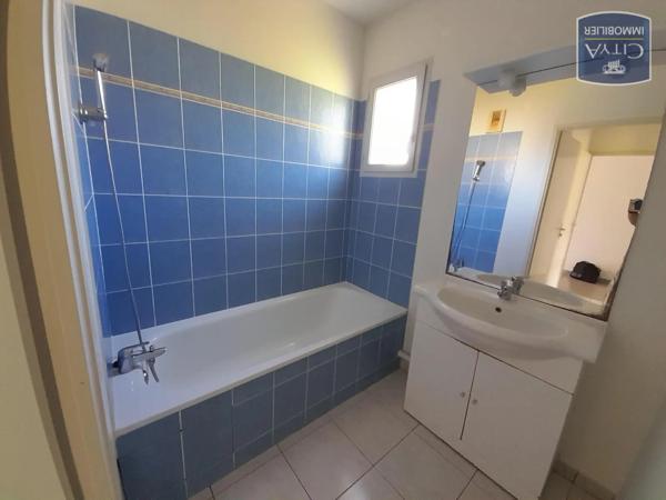 Appartement à louer 3 pièces 61.25m² Naves (19460)