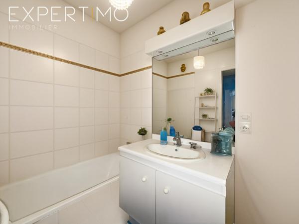 MARGENCY. 3 PIÈCES AVEC BALCON – DOUBLE SÉJOUR 30 M² – 2? CHAMBRE POSSIBLE – PARKING