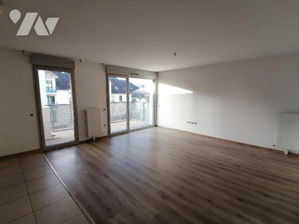 NOUVEAUTE TRENTE CINQ NOTAIRES !! Au coeur du centre historique de Bruz, place Marcel Pagnol, v...