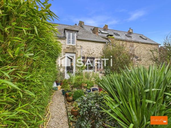 Maison de ville de charme en pierre avec jardin à Saint-Aignan-de-Couptrain