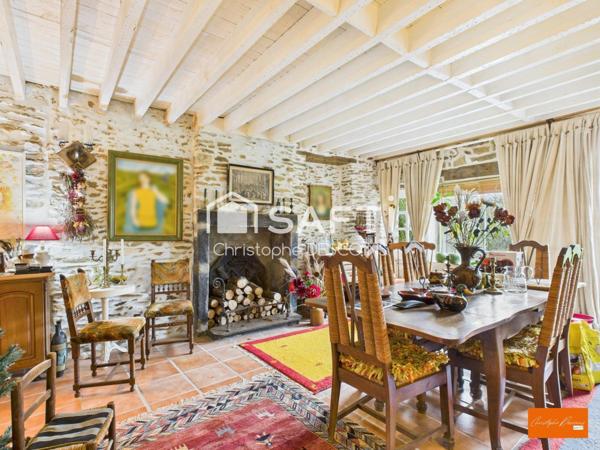 Maison de ville de charme en pierre avec jardin à Saint-Aignan-de-Couptrain