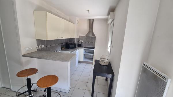 proche toutes commodités studio 26 m2, 2ème étage avec ascenseur, norme handicapé e