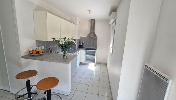 proche toutes commodités studio 26 m2, 2ème étage avec ascenseur, norme handicapé e