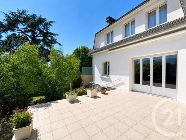 Maison à vendre  8 pièces - 262 m 2   RAMBOUILLET  - 78