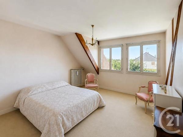 Maison à vendre  8 pièces - 262 m 2   RAMBOUILLET  - 78