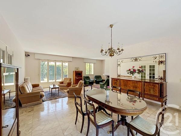 Maison à vendre  8 pièces - 262 m 2   RAMBOUILLET  - 78
